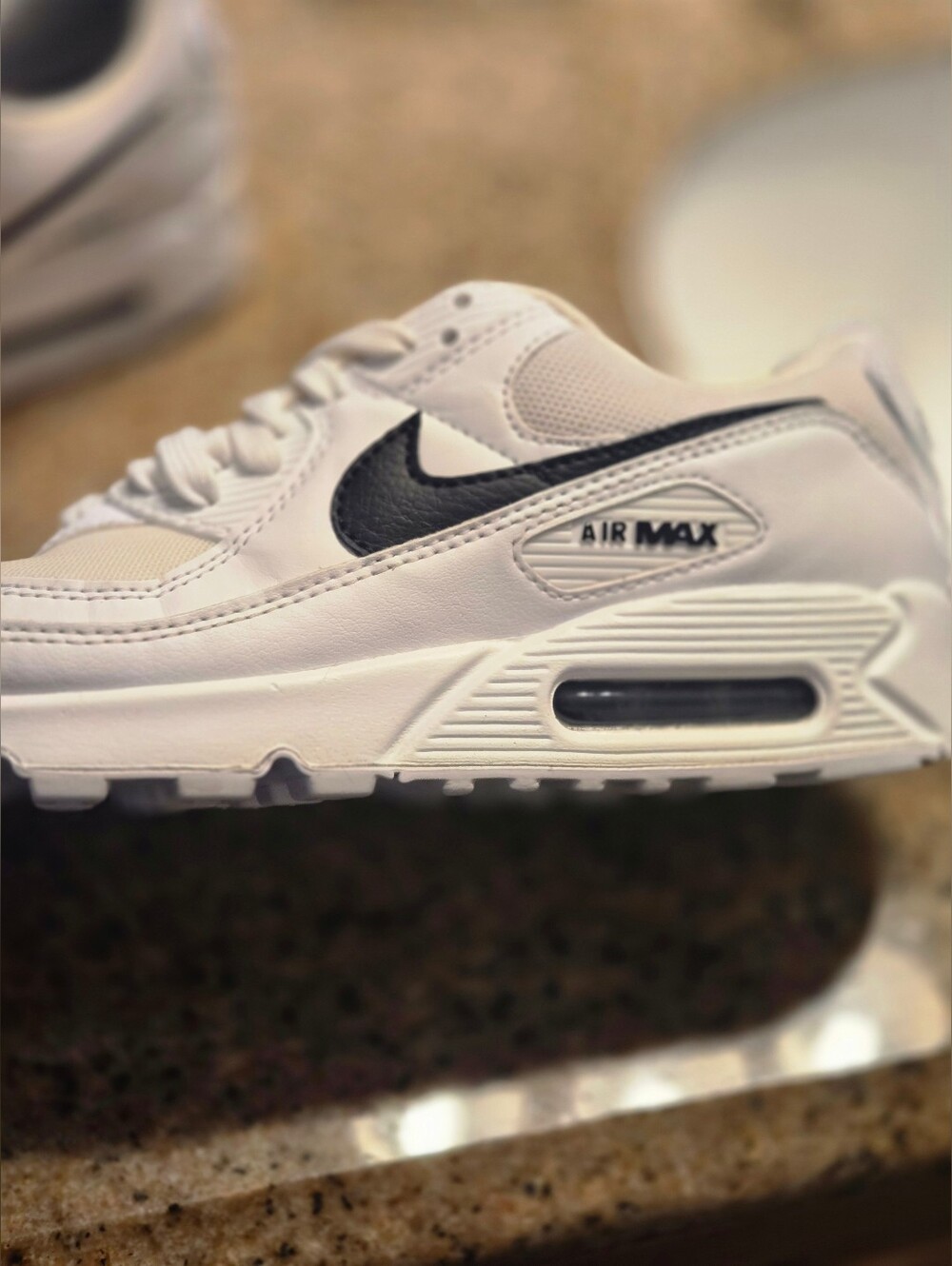 Nike Air Max White  Sneakers with Black Swoosh Womens 9 - Picture 9 of 16